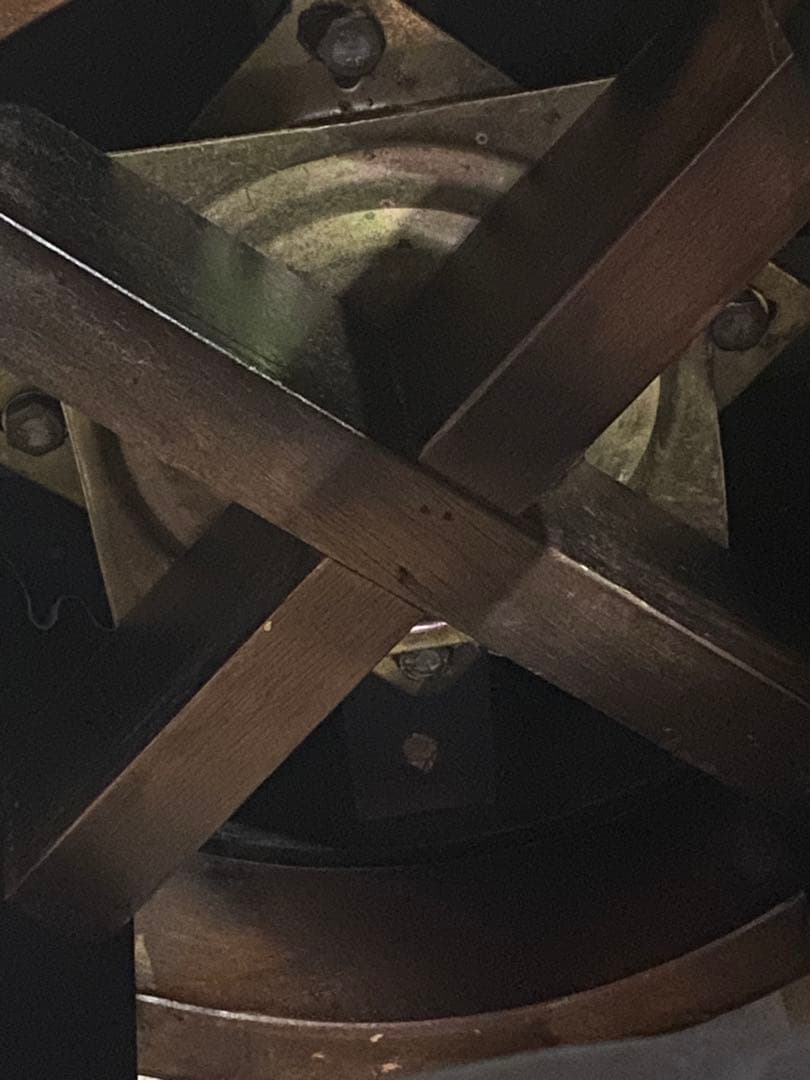 希少♦️猫脚 鋲留 ヴィンテージ ハイスツール♦️ゴシック♦️マット