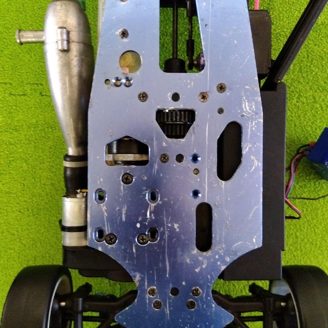 京商高性能エンジンラジコンカー