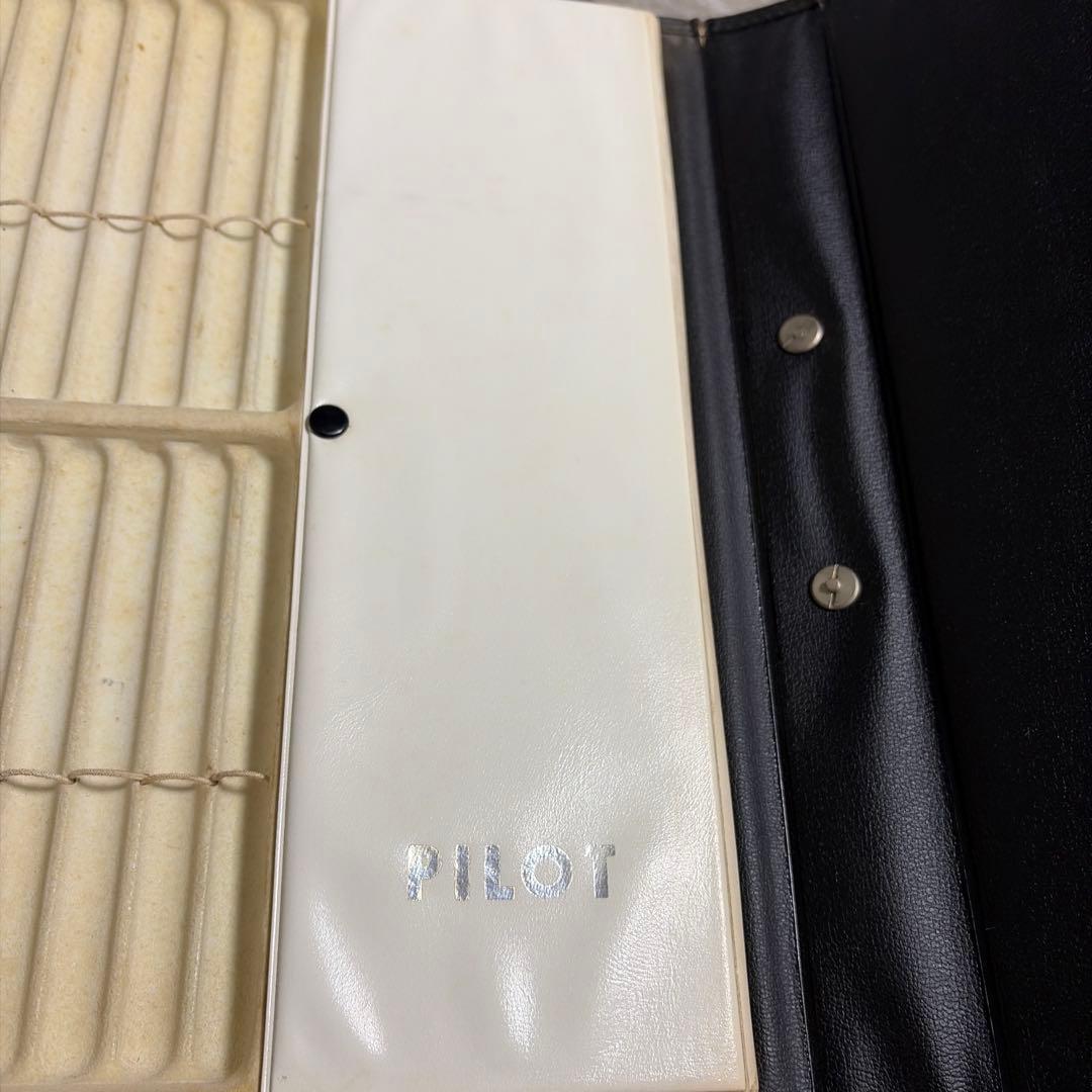 最安値<希少> PILOT 非売品1960's万年筆　営業バック　ヴィンテージ 希少> PILOT 非売品1960's 万年筆営業バックヴィンテージ - メルカリ
