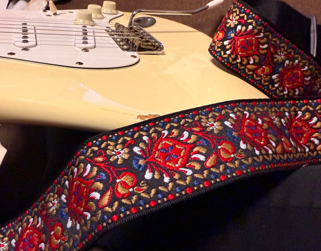 Chuu様専用スクワイアネック、ジャパンフェンダーボディストラトキャスター