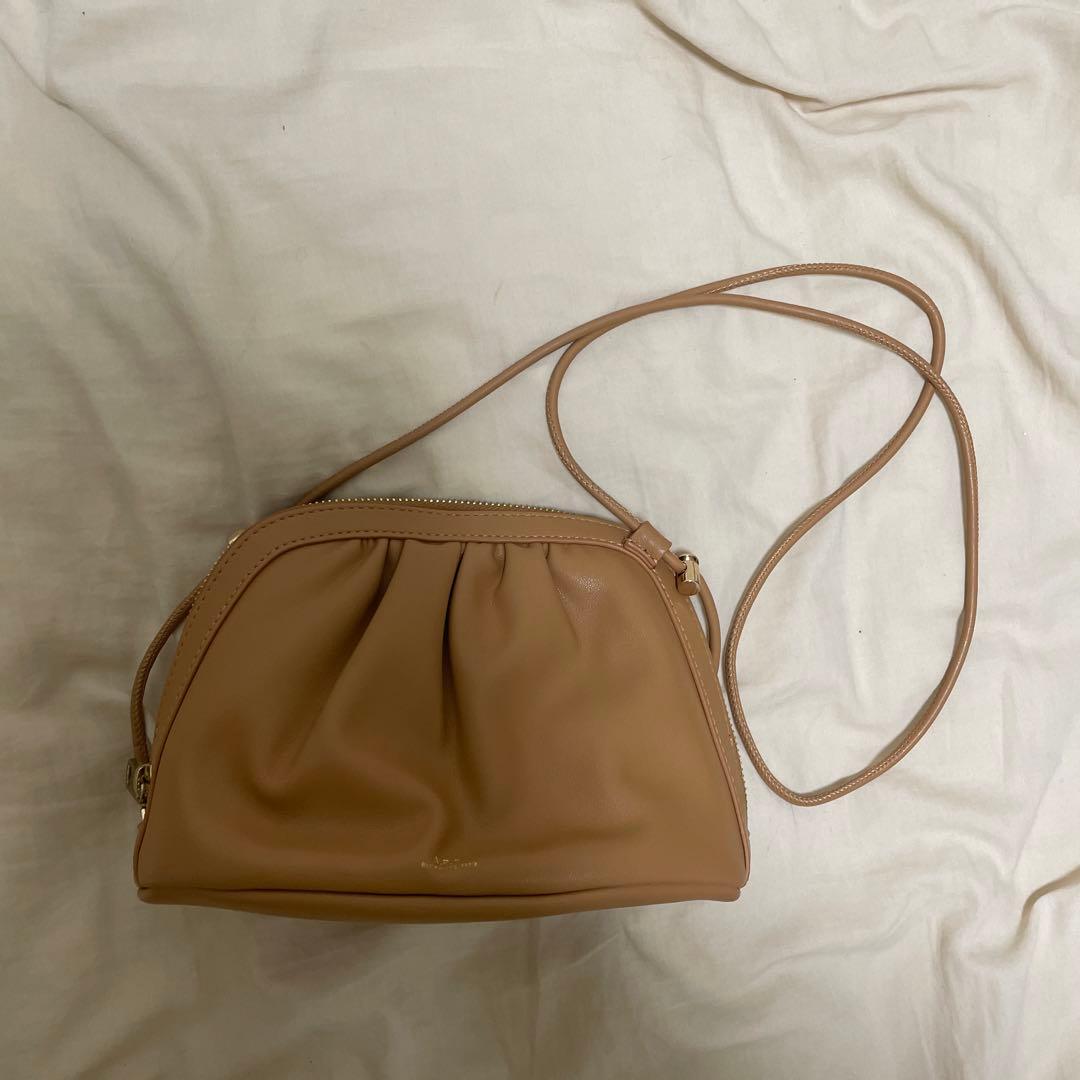 えっちゃんさま♡A.P.C. BOURSE NINON PUAAT F61791