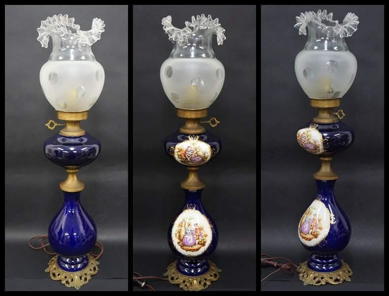 大型ランプ フリルガラスランプ 金彩色絵『貴公子と貴婦人文』洋燈