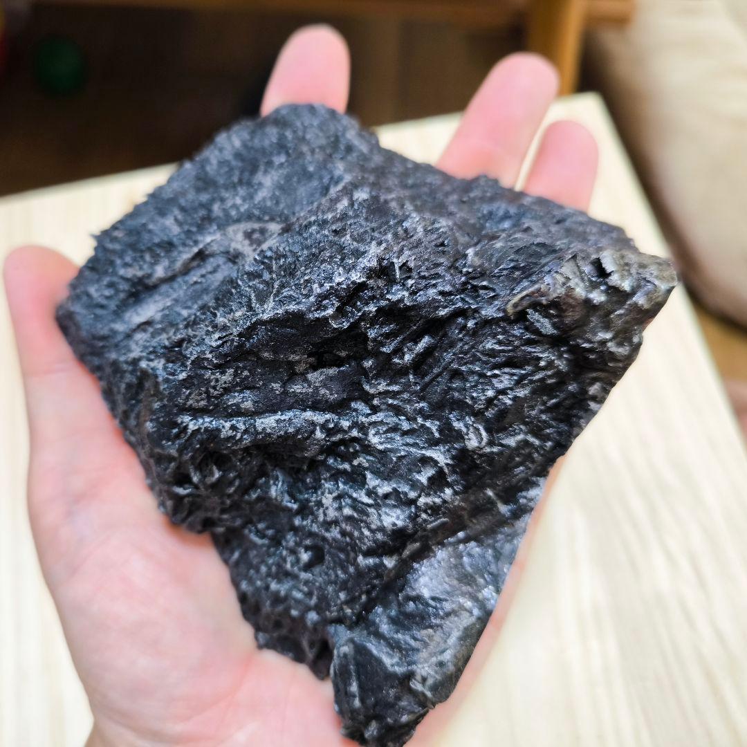 極上 大型 約2kg アルタイ隕石 鉄隕石 パワーストーン 宝石 天然石 隕石