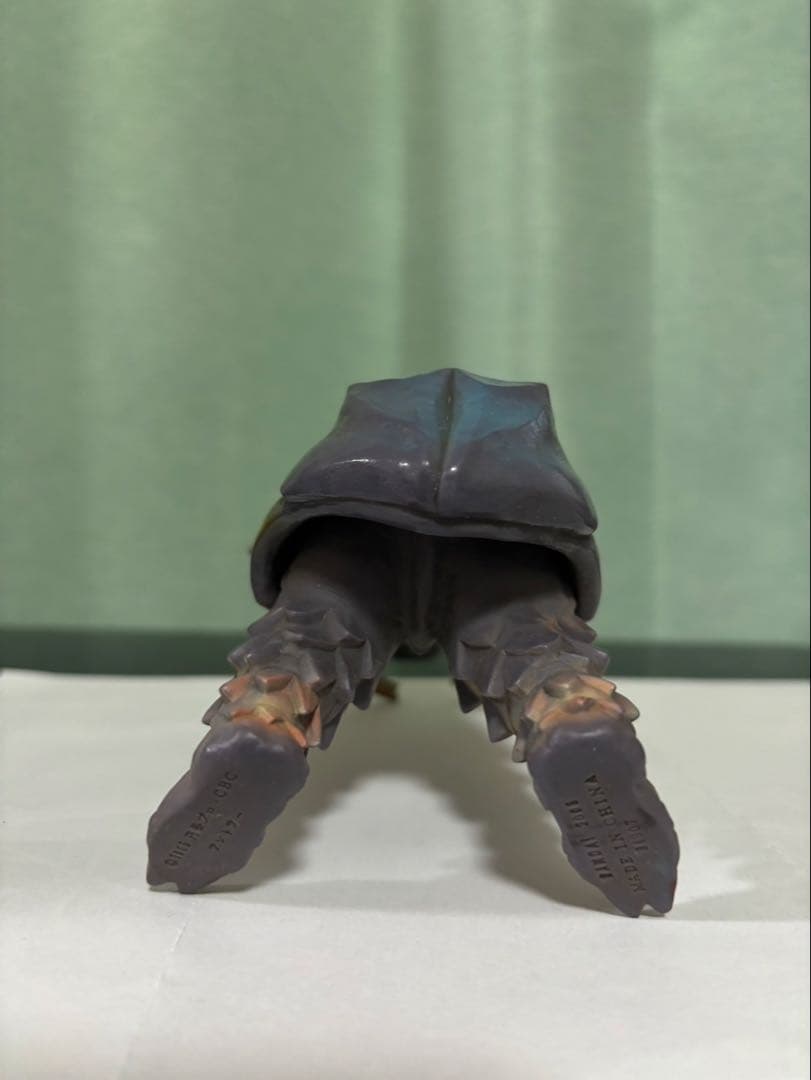 ウルトラマンシリーズ　磁力怪獣アントラー　ソフビ人形