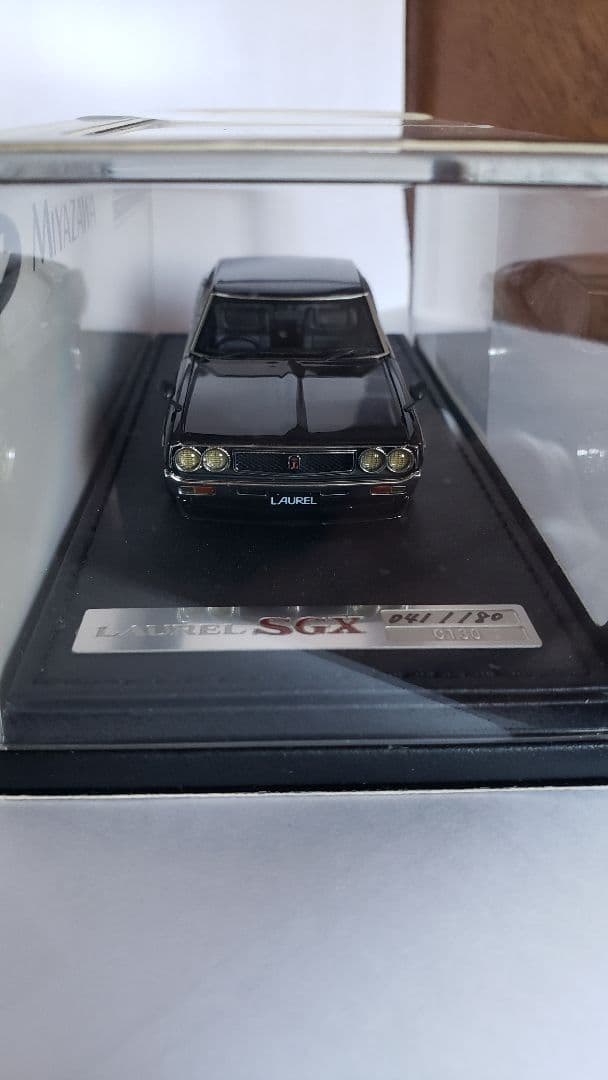 宮沢模型特注イグニッションモデル　ローレル2000SGX1/43