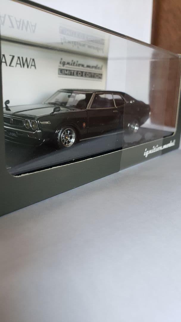 宮沢模型特注イグニッションモデル　ローレル2000SGX1/43