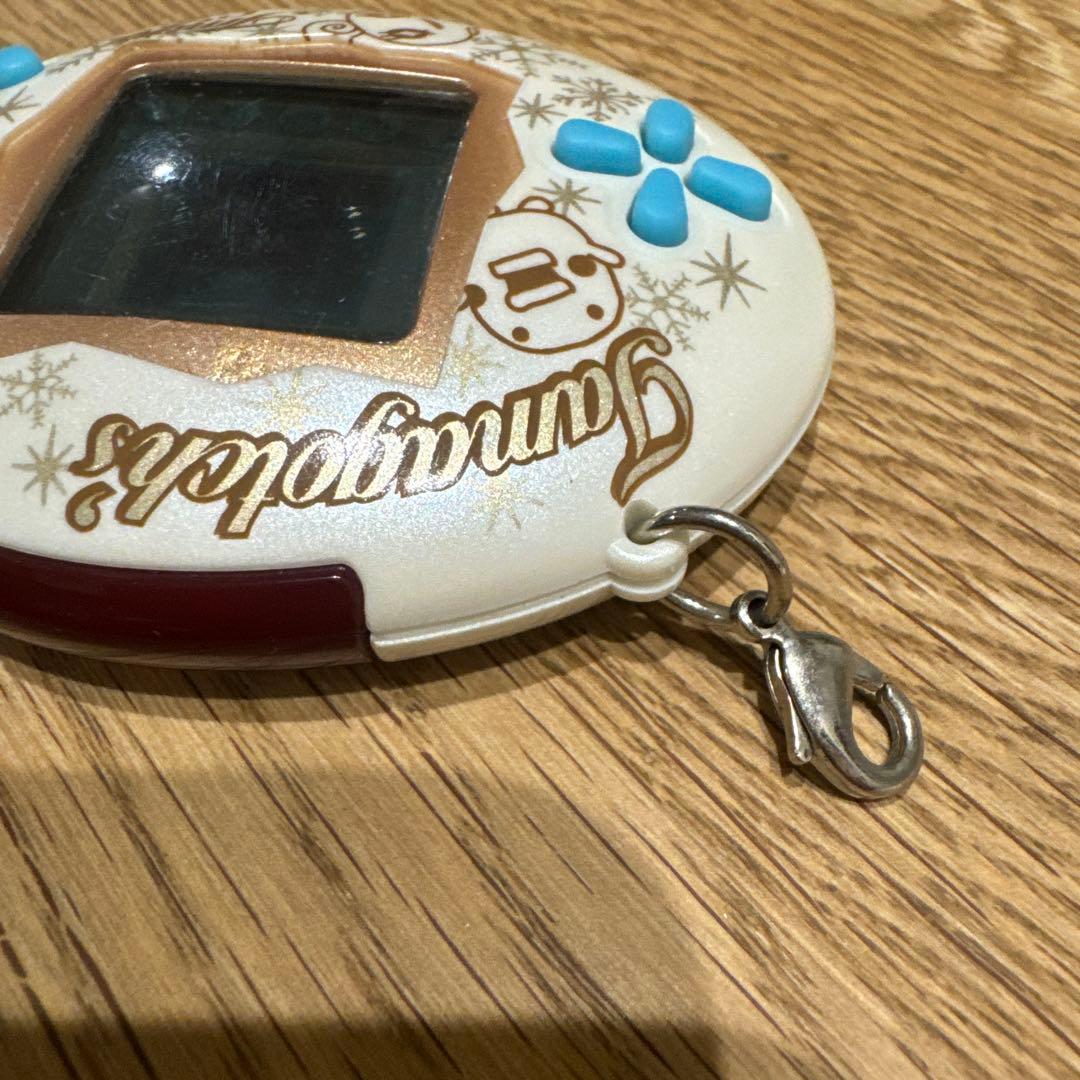 希少】たまごっちスクール ユニクロコラボ せーとぜーいんしゅーごっち