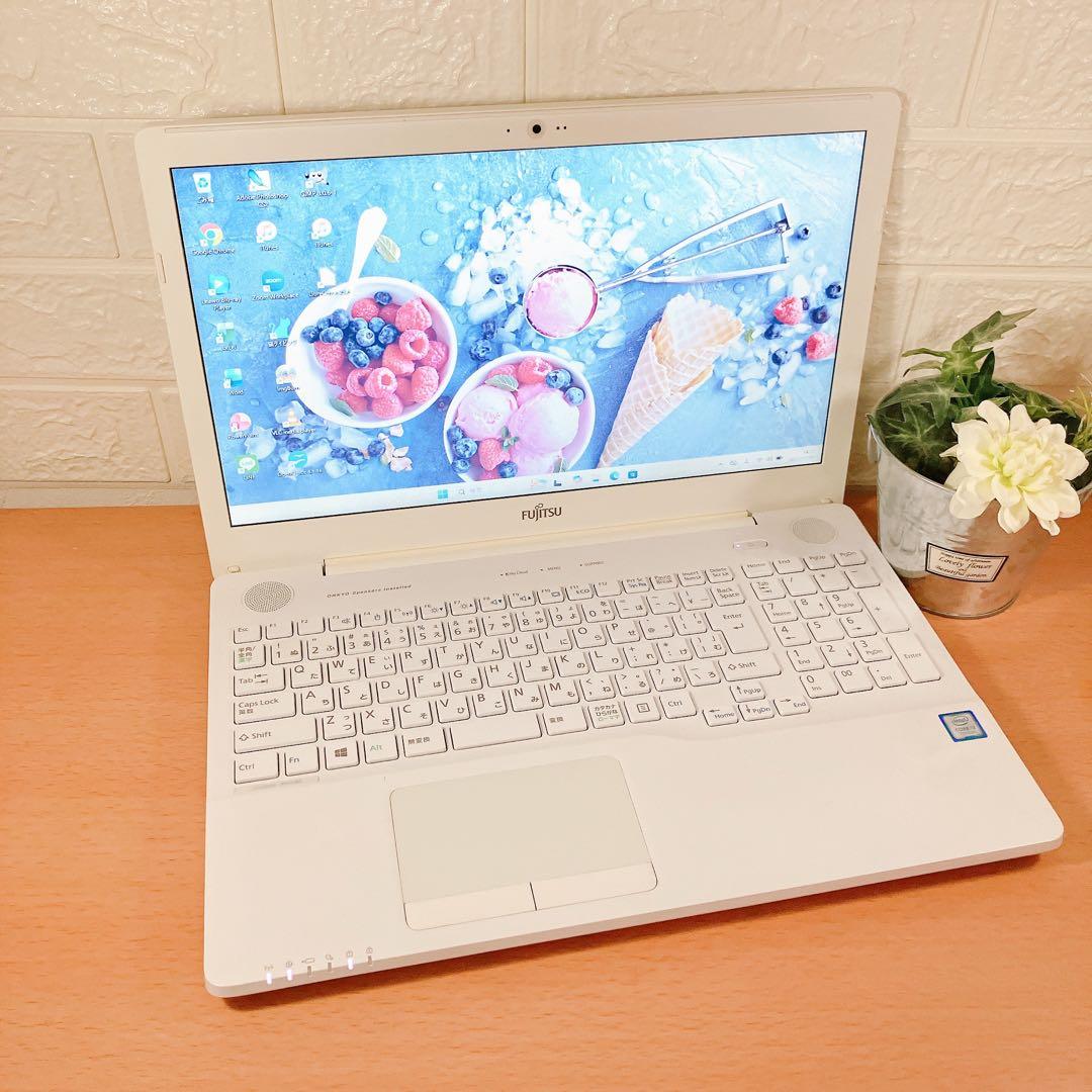 Windows11✨大容量1000GB☘️カメラ付すぐ使える富士通ノートパソコン白 Windows11✨大容量1000GB☘️カメラ付すぐ使える富士通ノートパソコン白