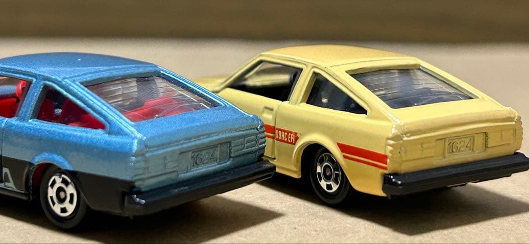 トミカ トヨタ カローラレビン 2台セット