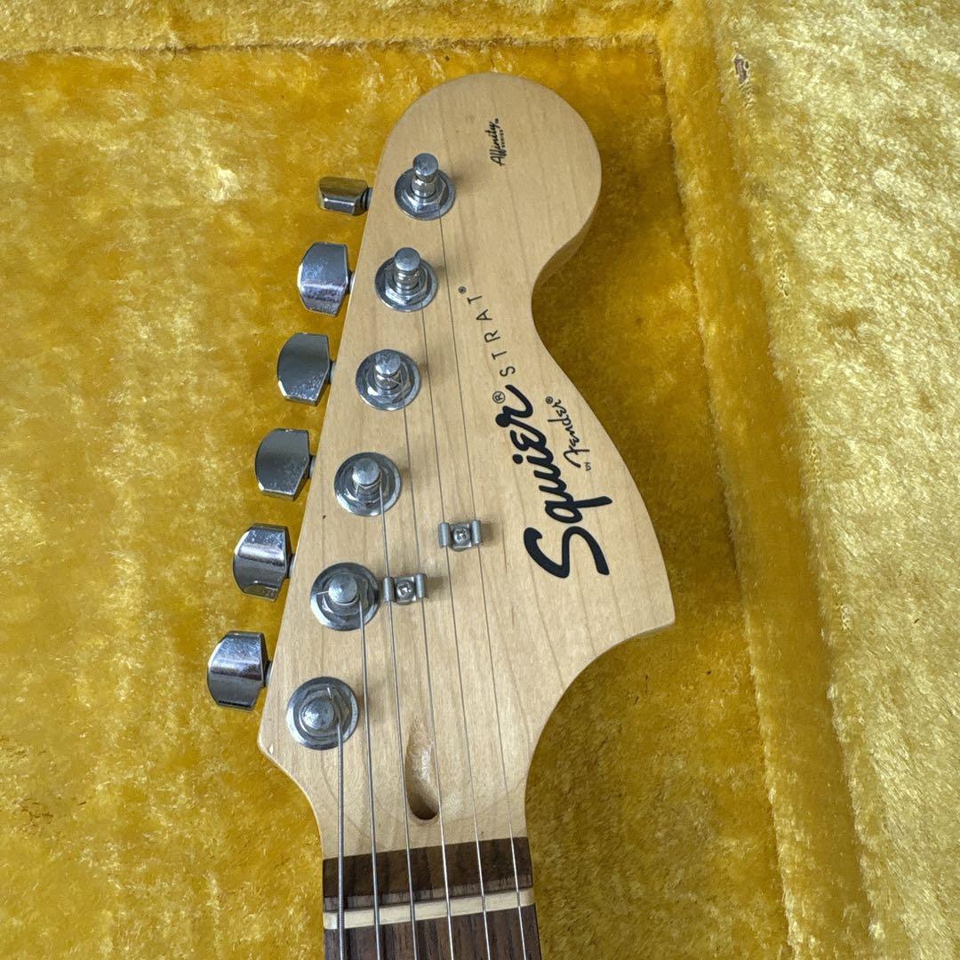 スクワイヤー　ストラトキャスター　ブルーメタリック