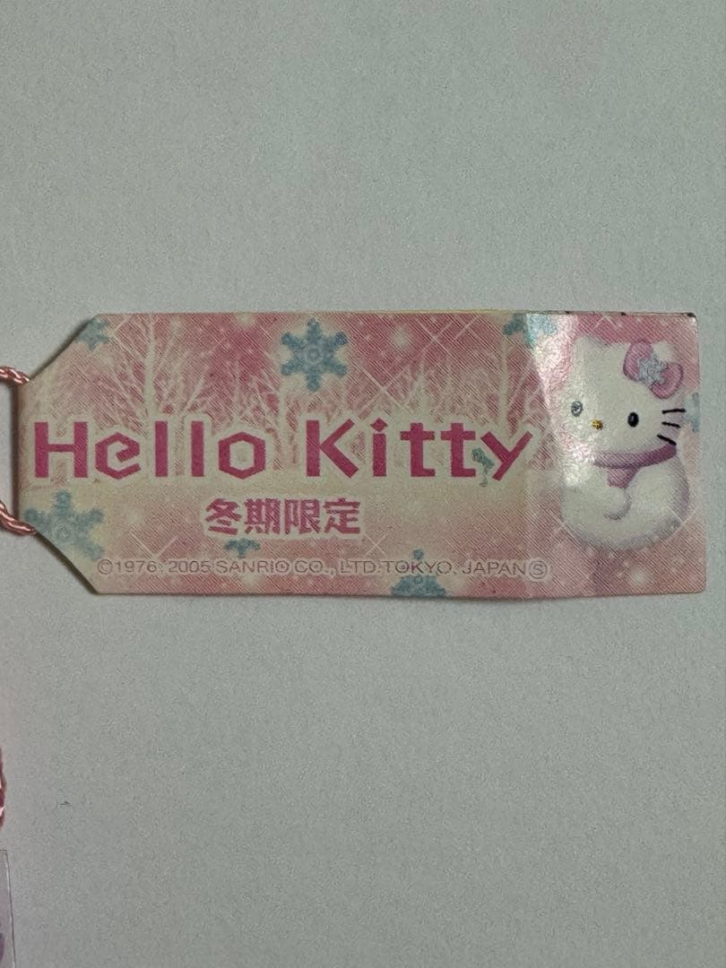 d*9様 【激レア】2005年 ハローキティ 冬季限定 雪だるま 根付け ストラ