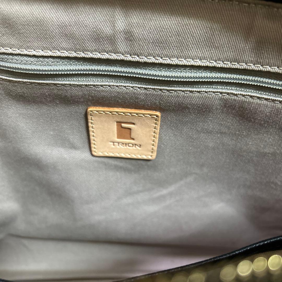 東急ハンズ別注 TRION トライオン 薄マチ ブリーフケースA4 SS112H