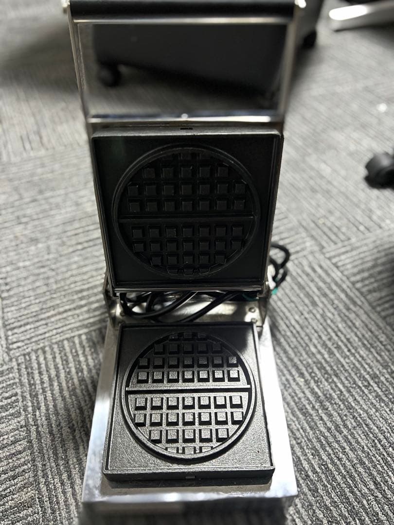 ワッフルメーカー ステンレス製 温度調節機能付き