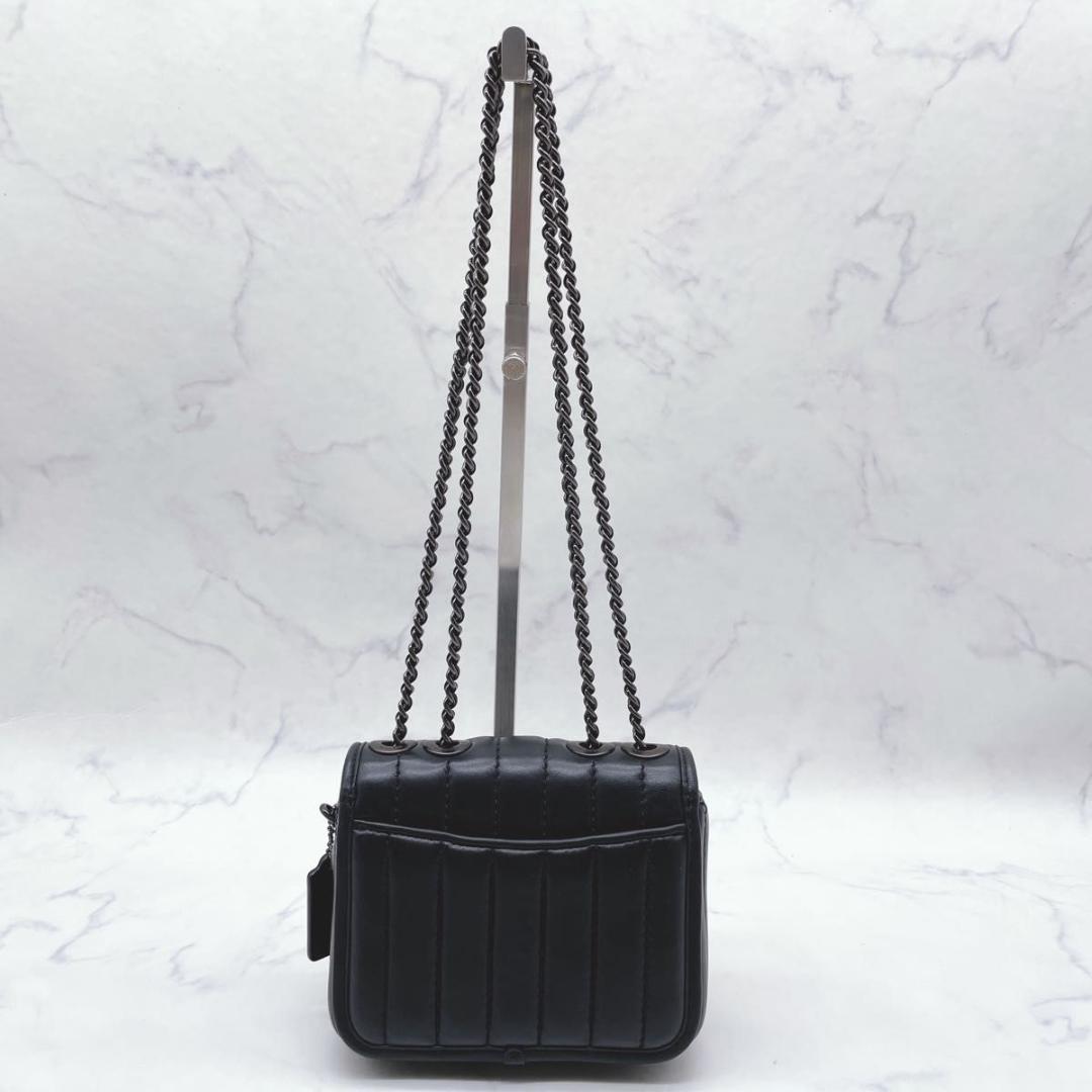 コーチ マディソン キルティング チェーン ターンロック ショルダーバッグ 黒