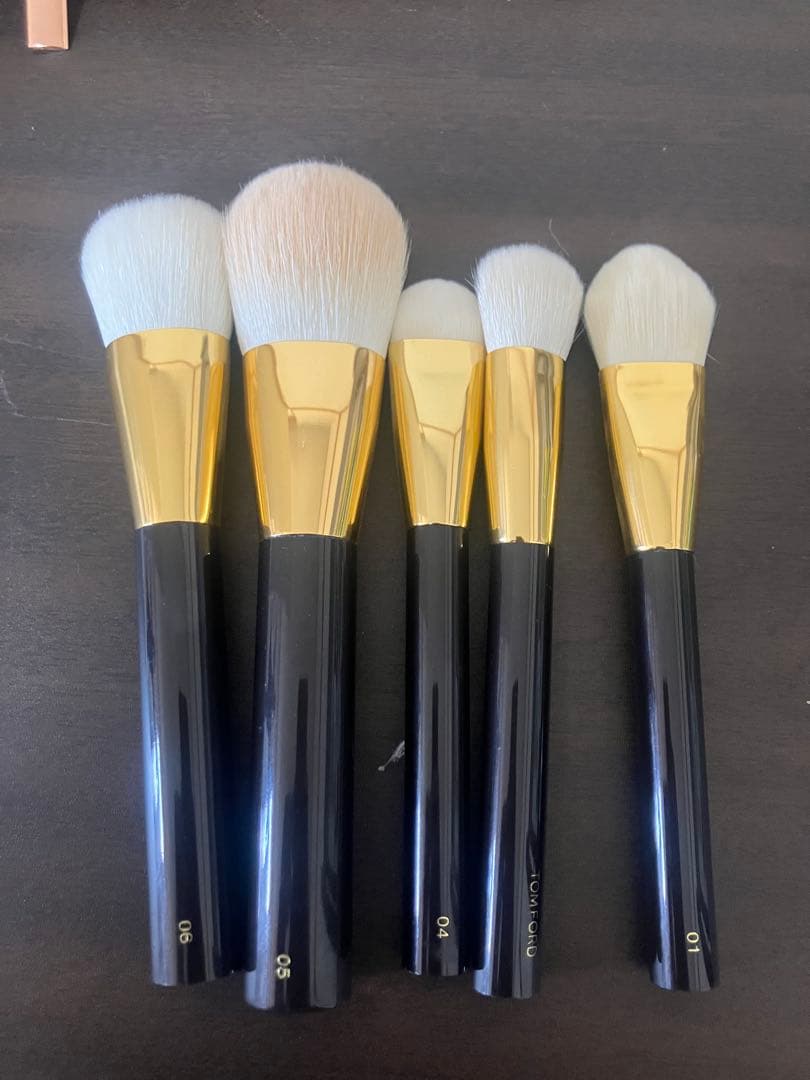 TOM FORD メイクブラシセット 11本 ケース付き ほぼ新品 プロ仕様