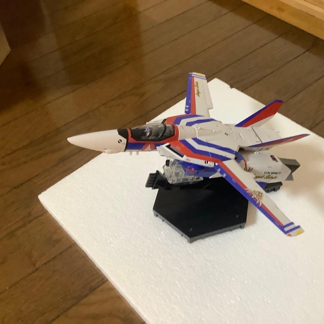 バンダイDX超合金VFー1Aエンジェルバーズ