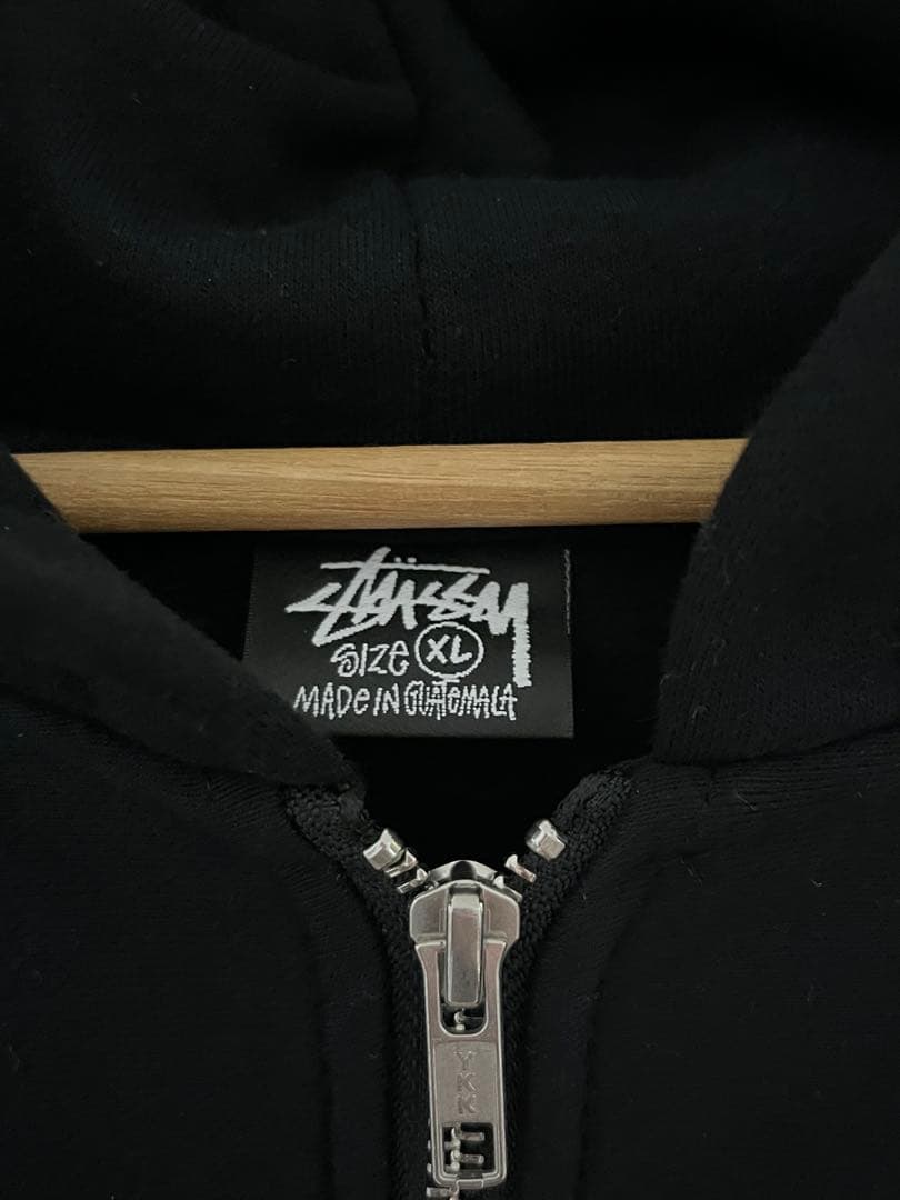 Stussy ブラック ジップアップパーカー XL