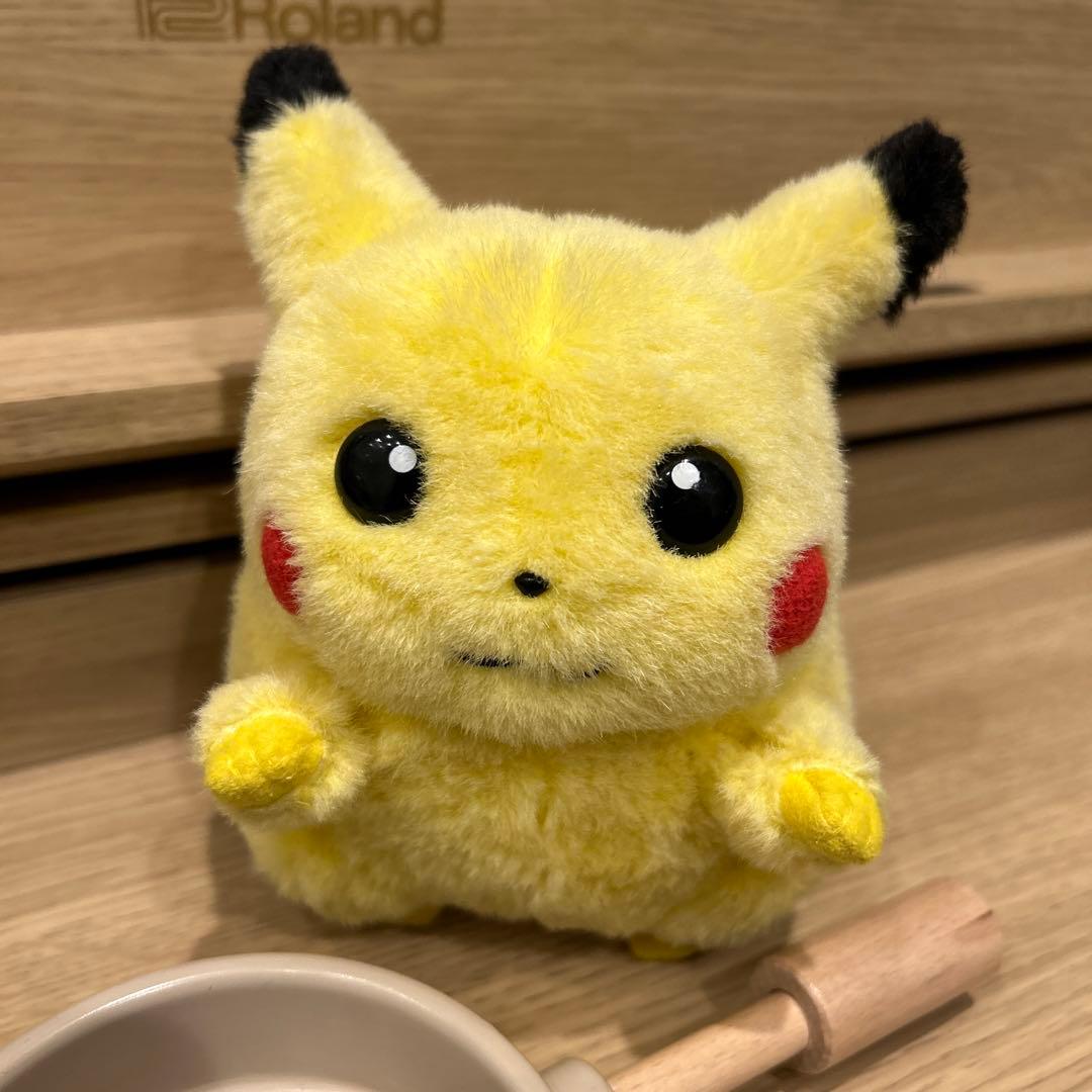 TOMY ピカチュウ ぬいぐるみ 初期 - ぬいぐるみオンライン 通販