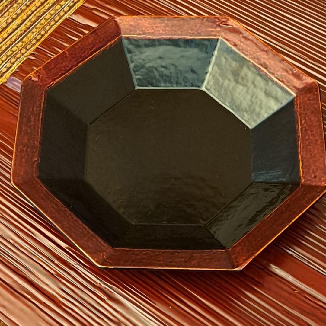 伝統工芸会の安藤則義の張抜き八角銘々皿