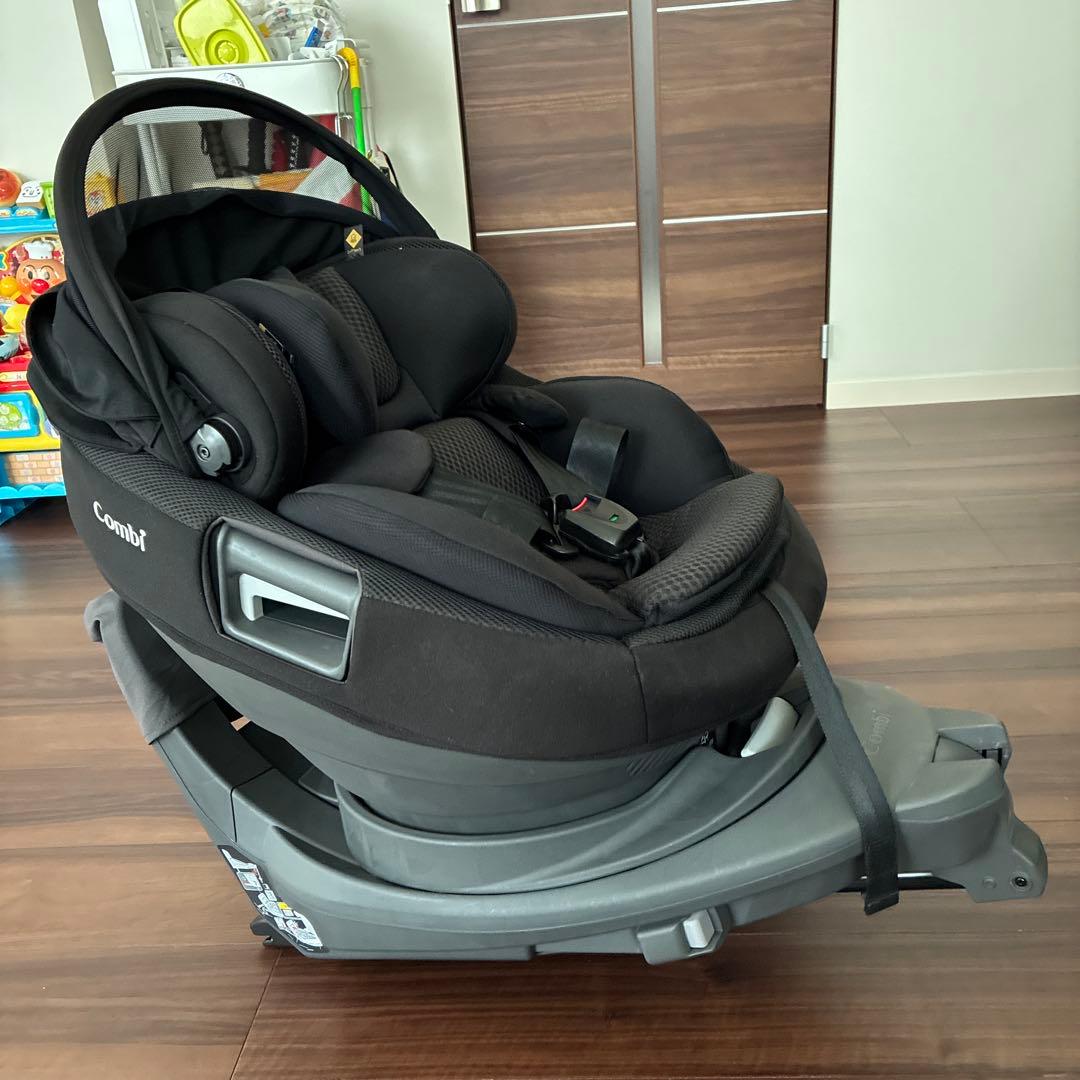 コンビ　THE S ザエス　ISOFIX ⭐️キャップ付