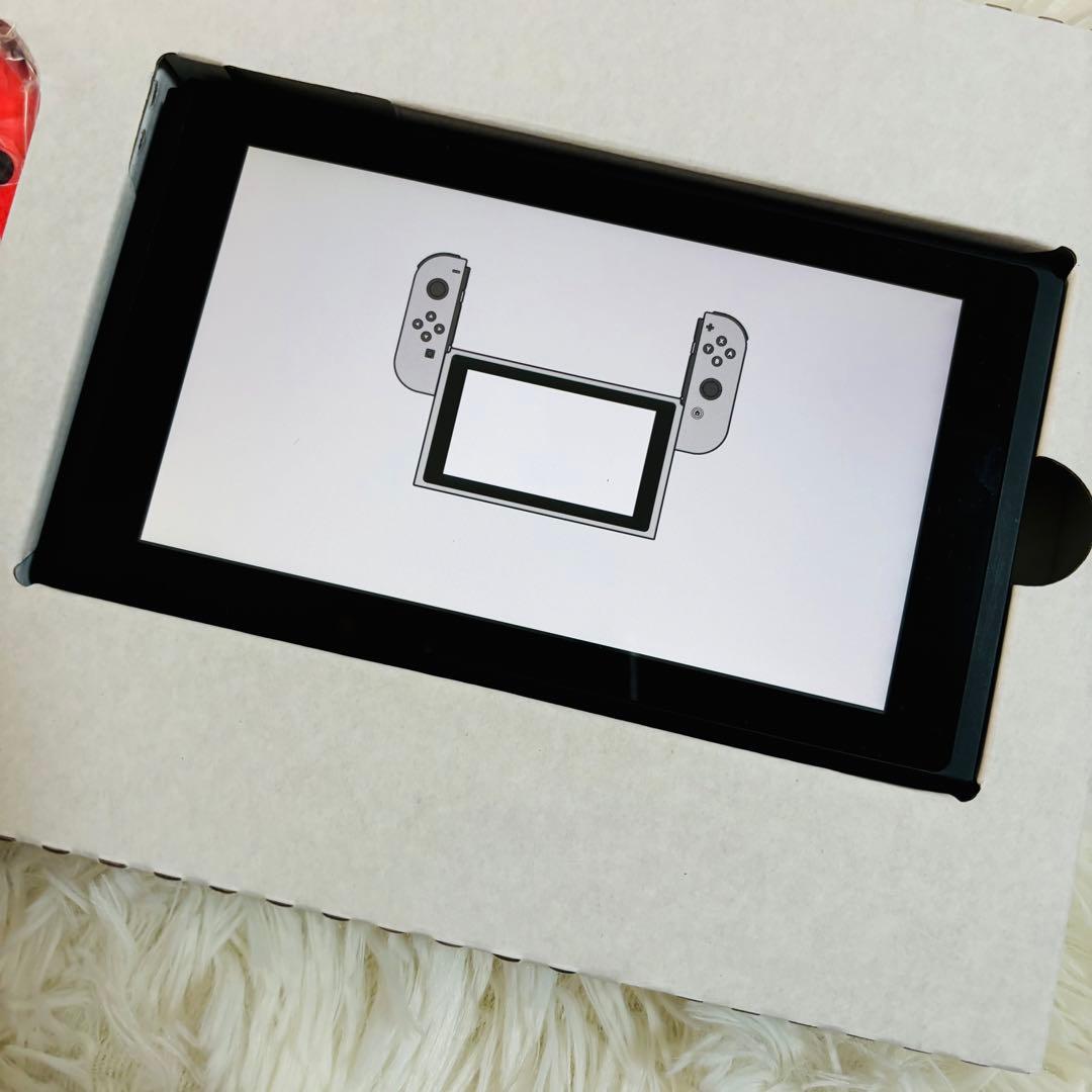 【美品】Nintendo Switch 本体　2018年製