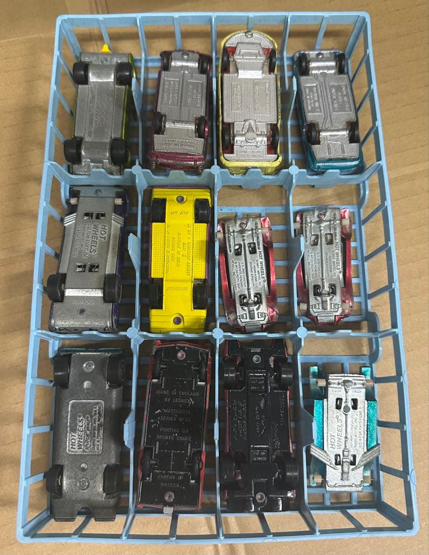 希少 MATCHBOX . HOTWHEELS 他 ミニカー 49台 ケース付