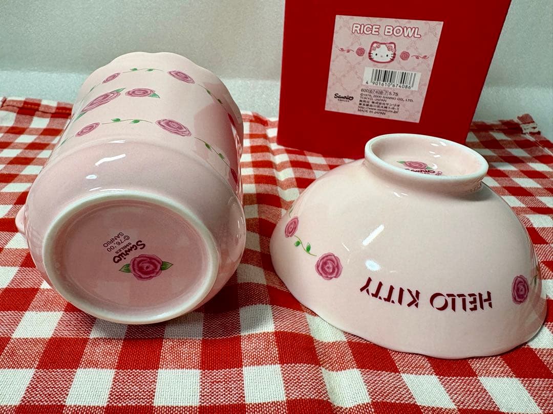 当時物 2000年 サンリオ ハローキティ バラキティ 薔薇 マグカップ お茶碗