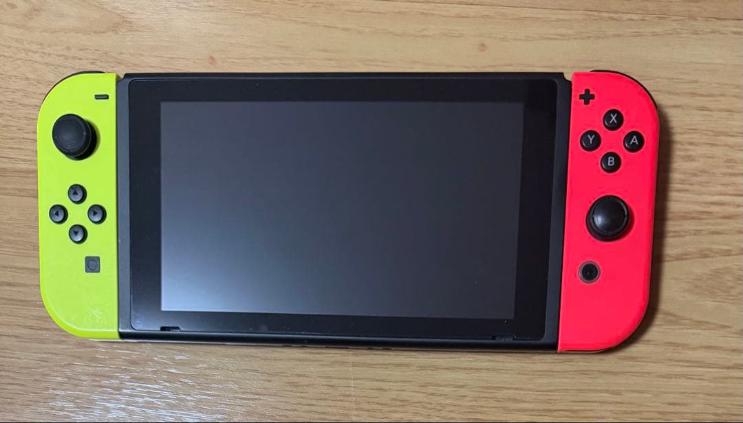 Nintendo Switch 本体 付属品　携帯用ポーチ付き