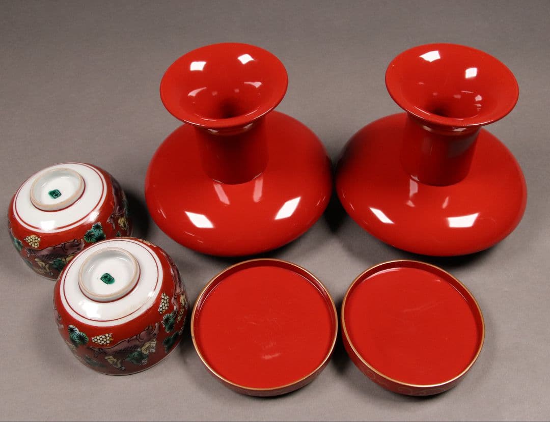 M422 時代漆芸 花唐草金蒔絵朱塗茶臺一対 九谷木米赤絵茶器 木箱 /木製茶台