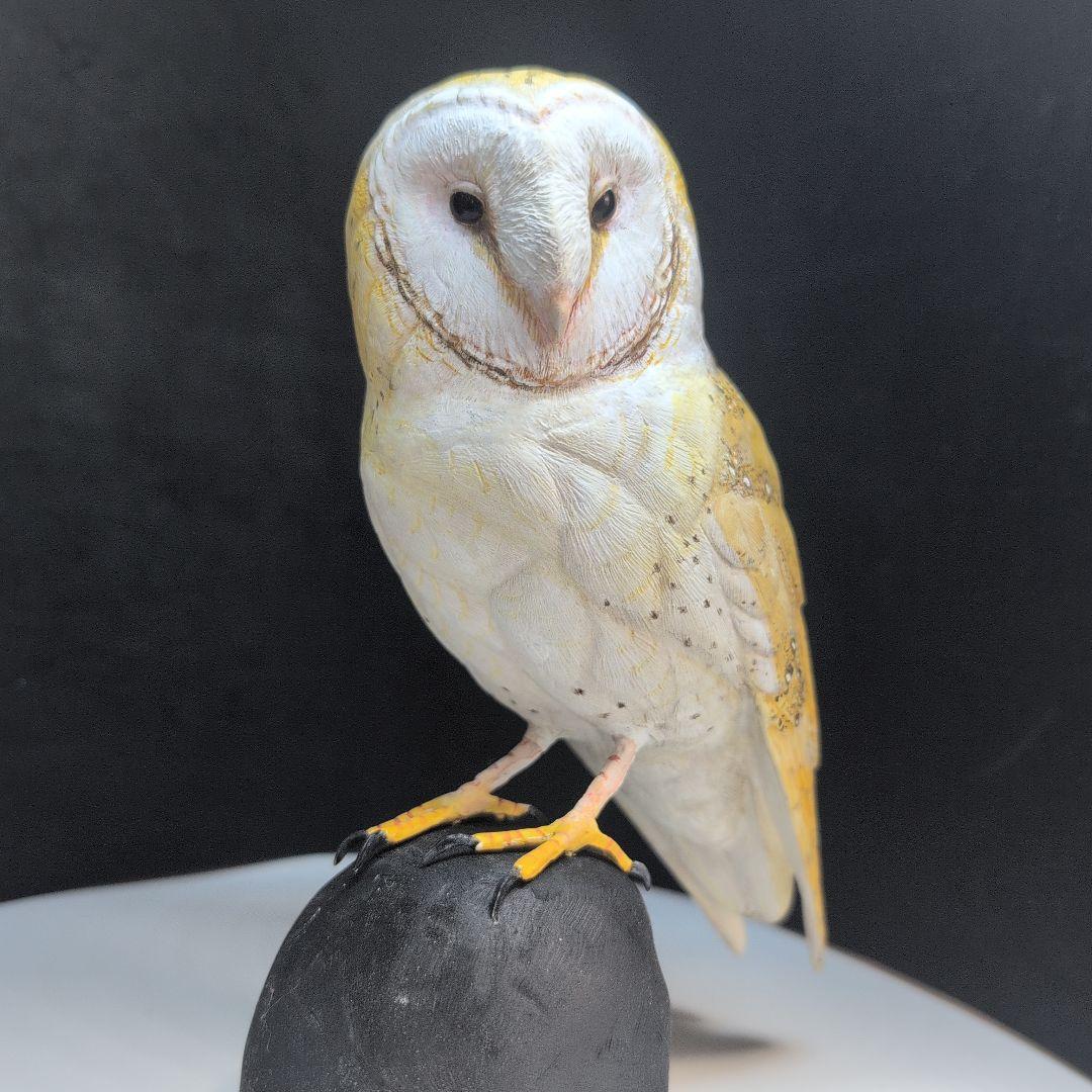 リアルな木製の野鳥 「モズ」 木彫りの野鳥 バードカービング 野鳥彫刻