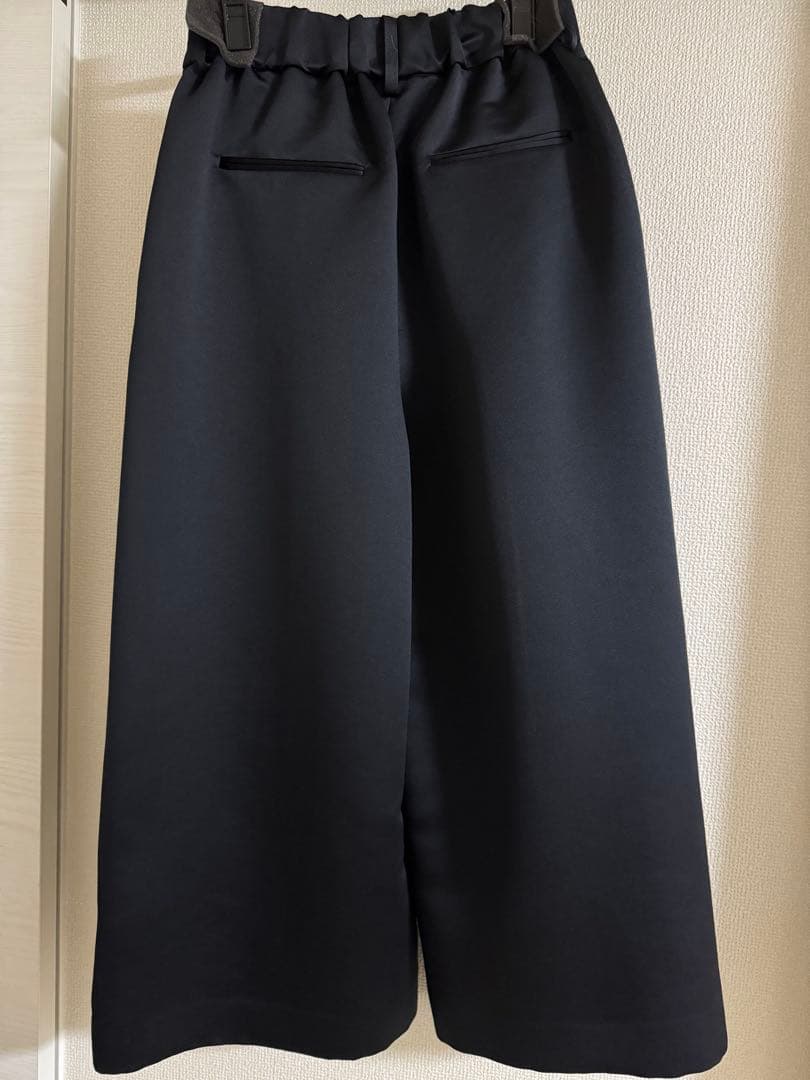 新品タグ付き】heve ヘイヴ サテンフレアガウチョパンツ ブラック 36