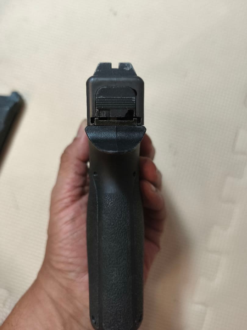 Carbon8 ストライカー9