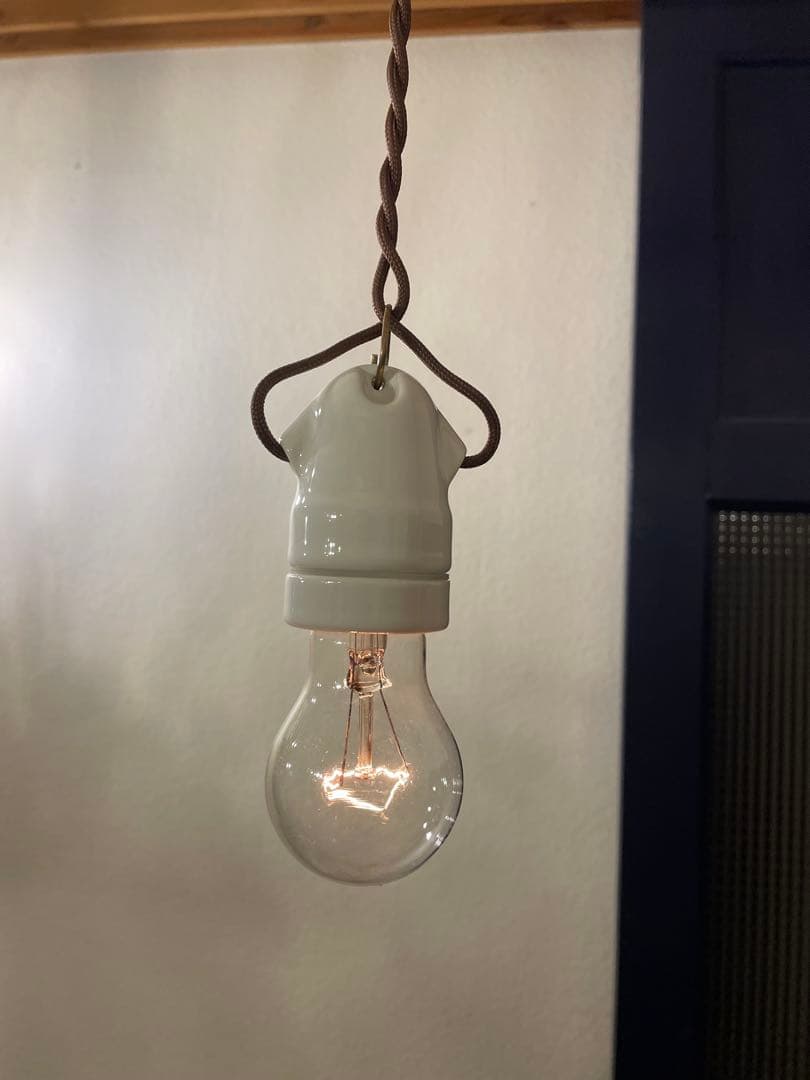 リーフ様 E26 陶器ソケットx2 ペンダントランプ アンティーク リーフ様
