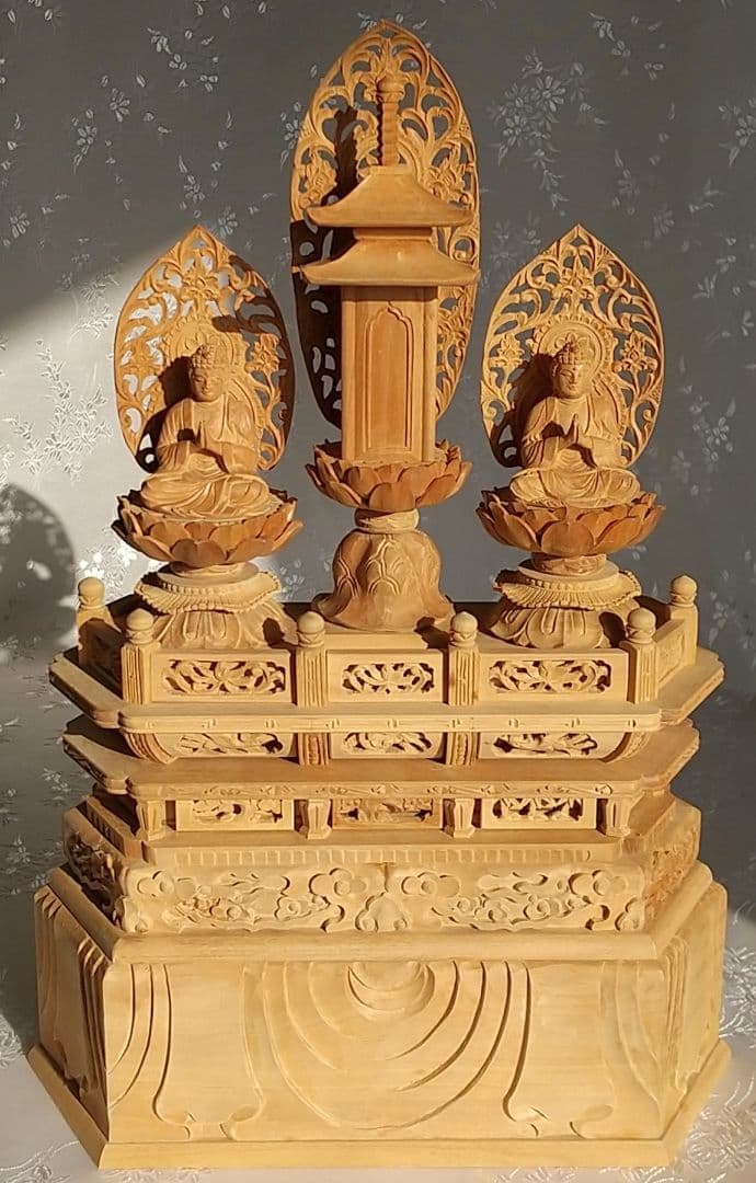 三宝尊 [小] 題目宝塔 釈迦如来坐像 多宝如来坐像 ◇白檀 木彫 仏像