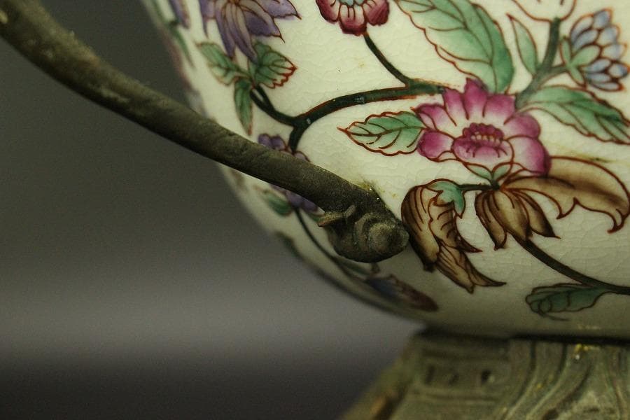 中国美術 色絵 ブロンズ 台 耳付 碗 34.3cmx24cm(LC603)