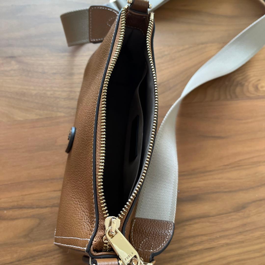 FURLA フルラ　ショルダーバッグ