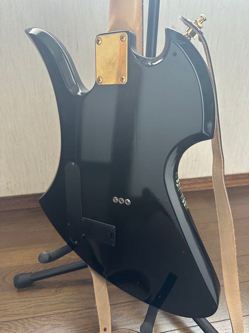 hideモッキンバード 自作アメーバペイントギター