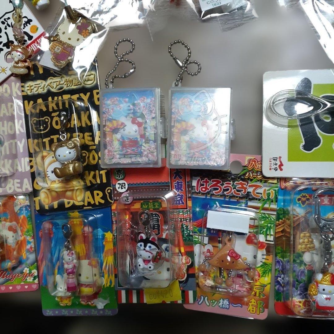 ご当地キティ 根付け　ファスナーマスコット他　60個　まとめ売り