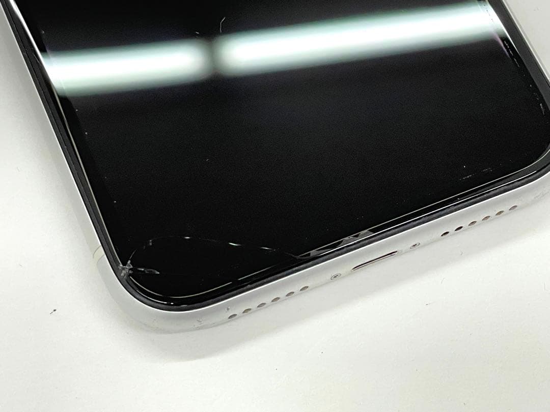 iPhone XR 128GB 背面割れジャンク au