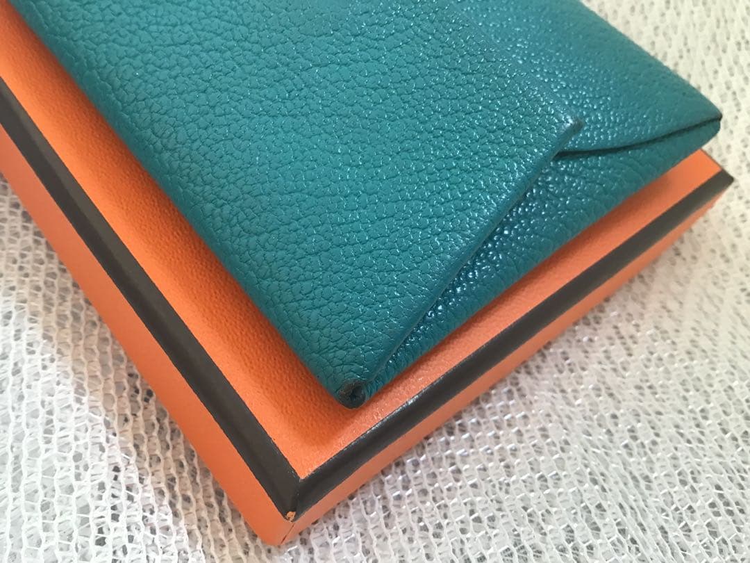 HERMES バスティア緑 レザー ケース小銭入れメンズも