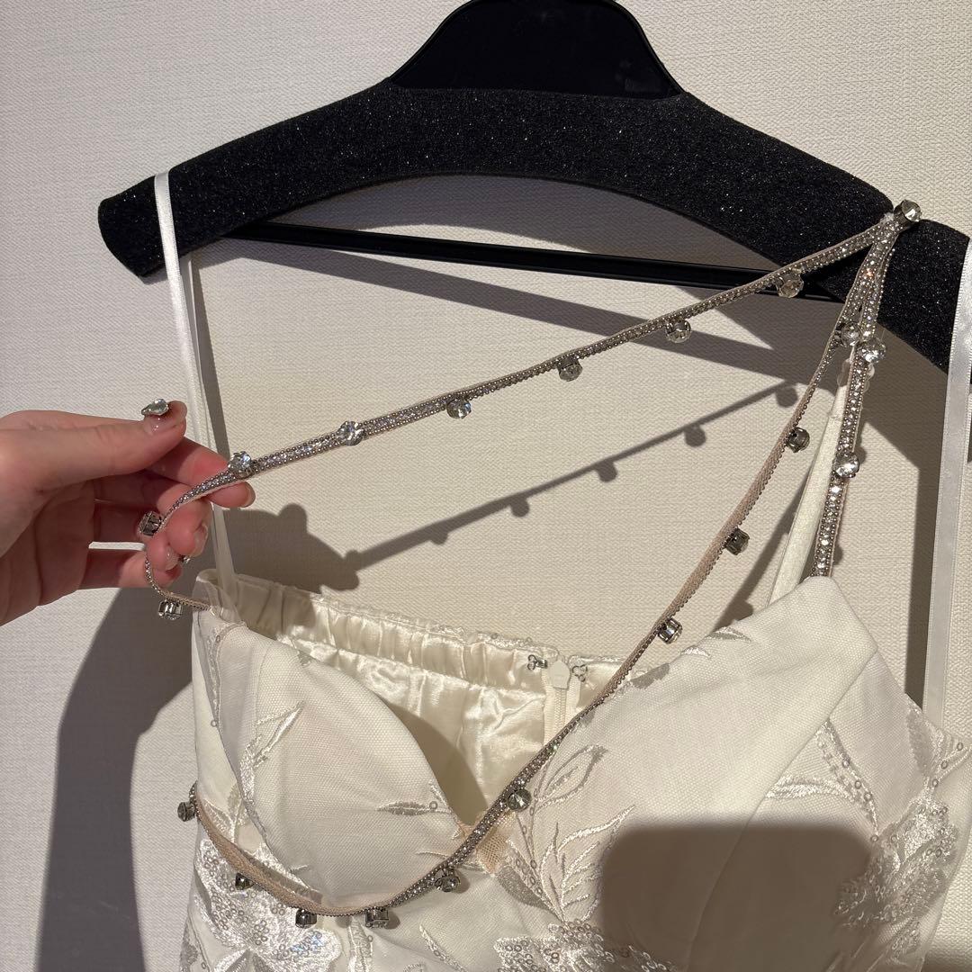 glossy アシンメトリービジューラインレースタイトミニドレス