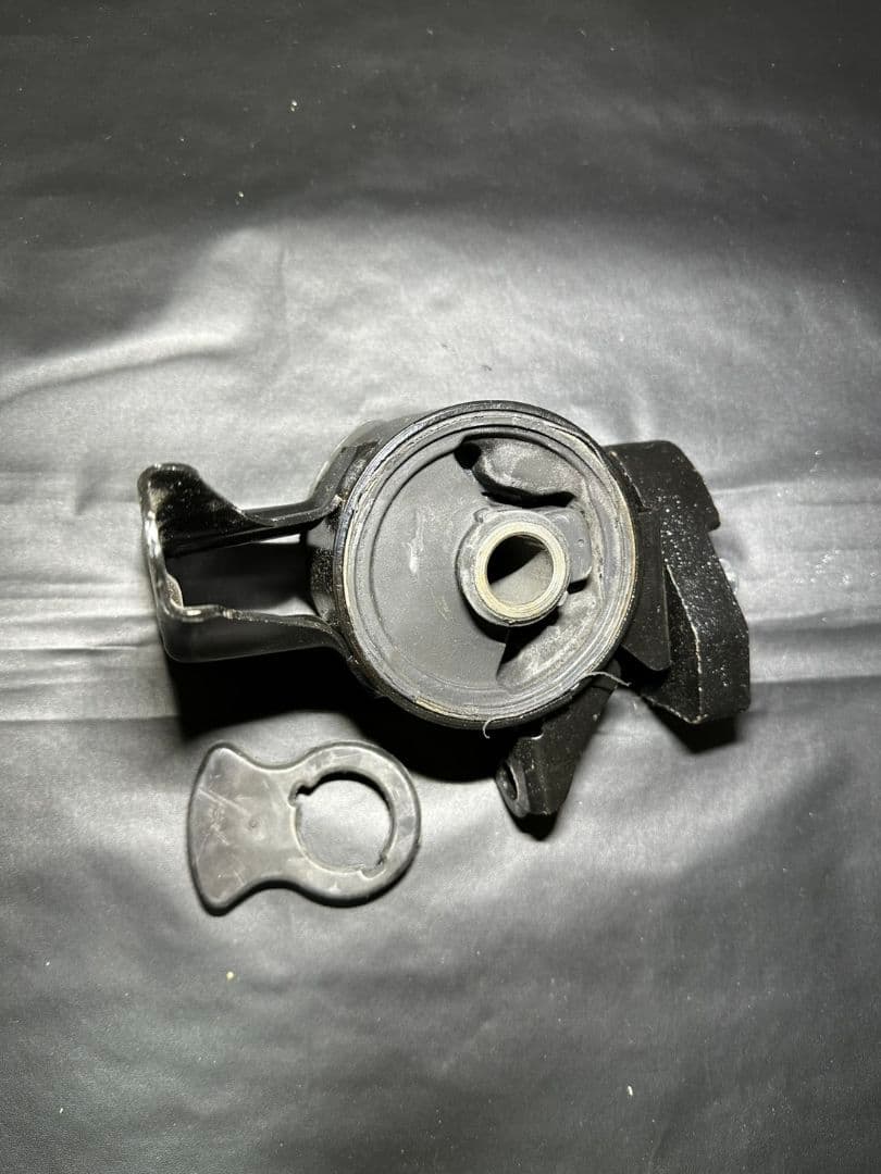 06〜08y ホンダ リッジライン エンジンマウント ミッションマウント