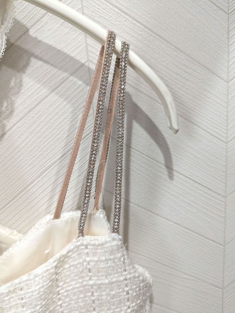 【an】キャバドレス M ホワイト クロスストラップ マーメイド