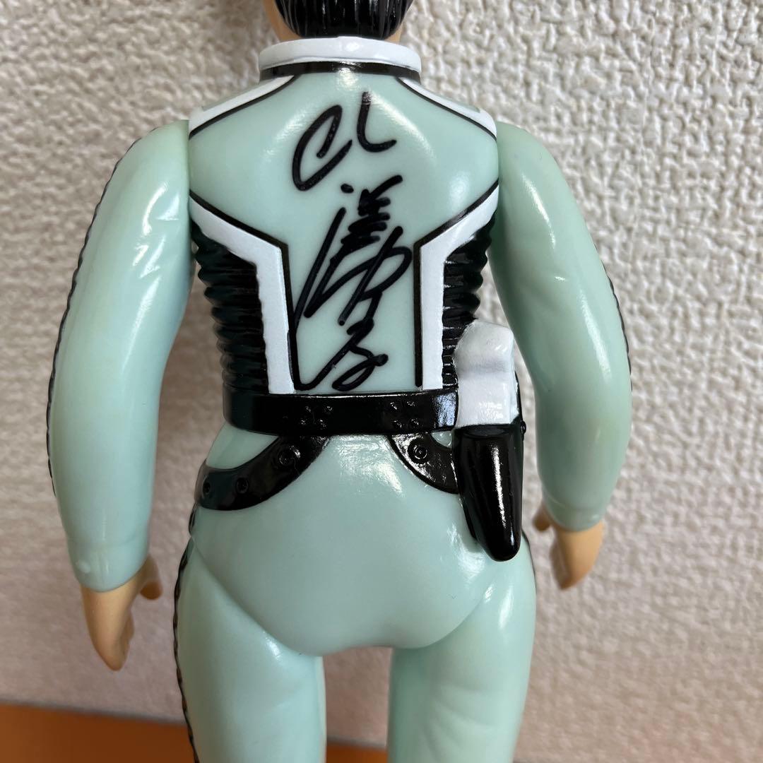 ⚠️貴重　ウルトラセブン　アンヌ隊員　M1号　面取れ　ひし美ゆり子　直筆サイン入り