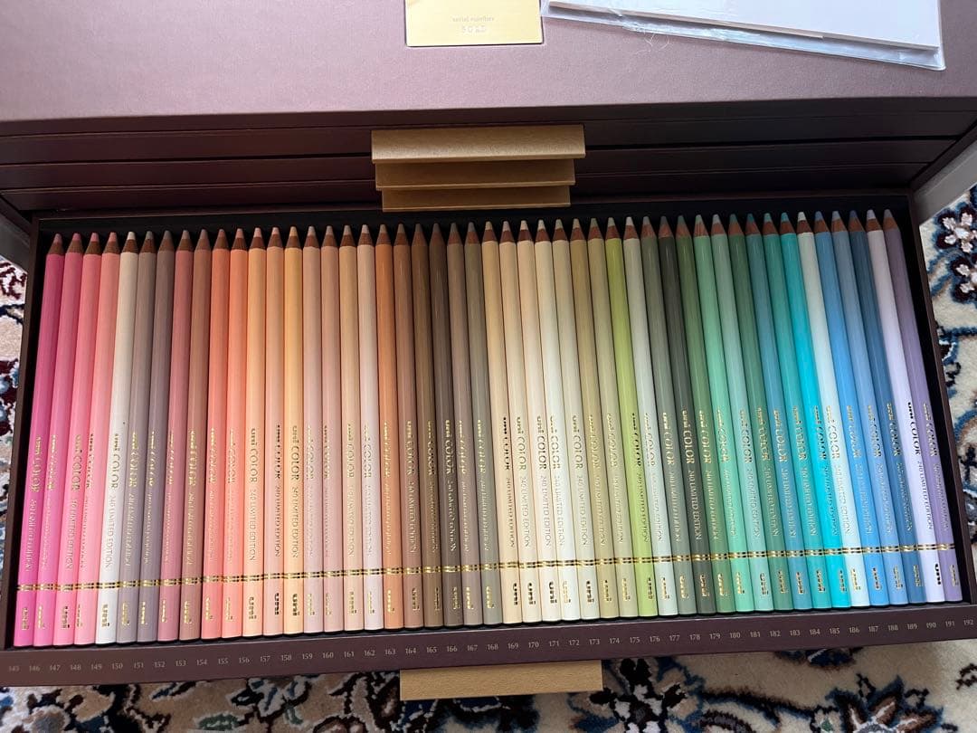買うホビー・楽器・アート - 三菱ユニカラー240色鉛筆 uni COLOR 240