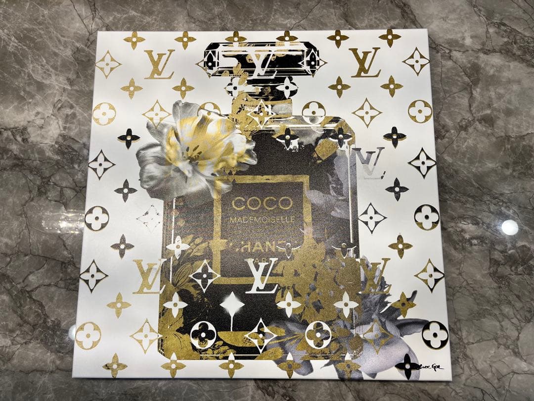 新品オリバーガル　定価107,8000円　CHANEL ルイヴィトン