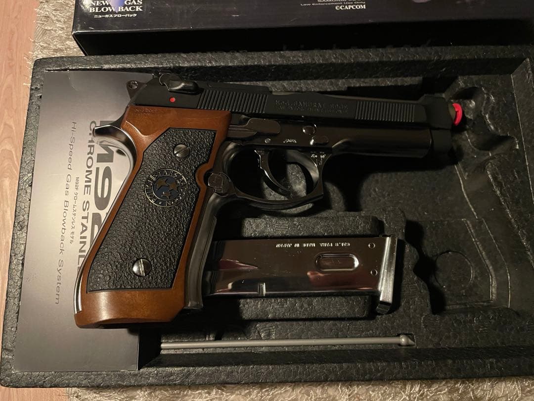 バイオハザード　サムライエッジ　M92F ステンレスモデル　2丁セット