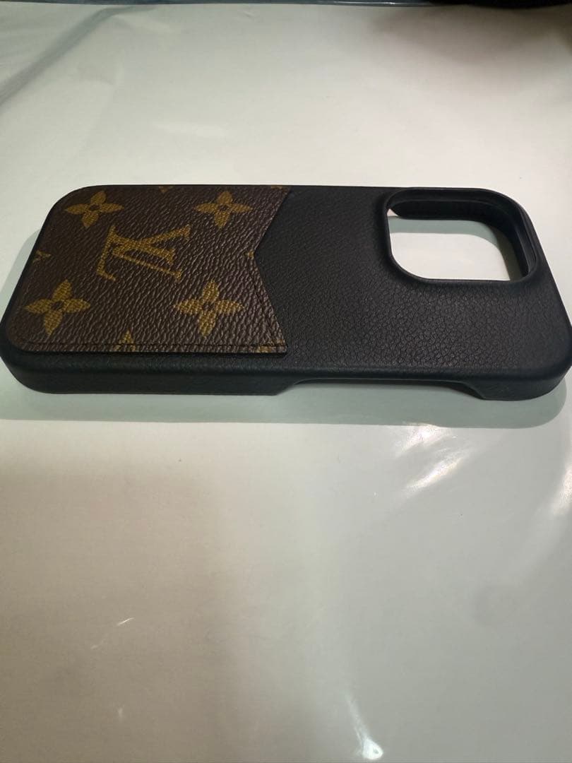 LOUIS VUITTON ルイヴィトン　iPhone 16pro ケース