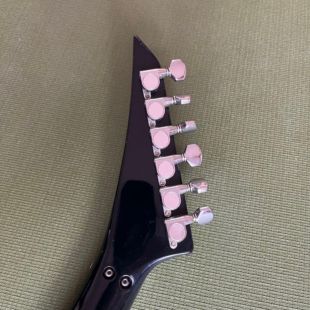 Fernandes ストラトタイプ ロック式トレモロ SSH - メルカリ