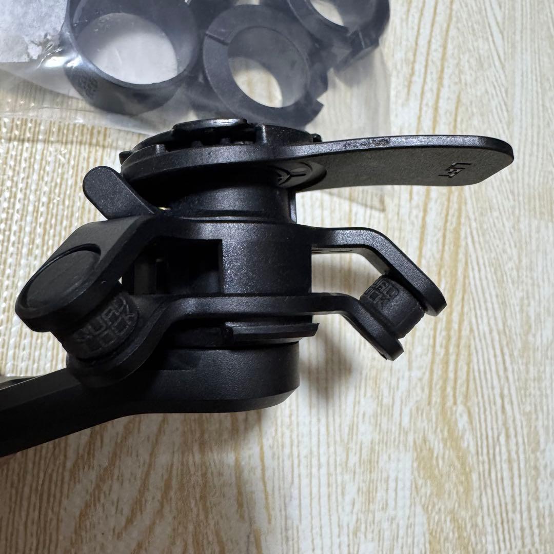 QuadLockバイク用ハンドルバーマウントPRO衝撃(振動)吸収ダンパー